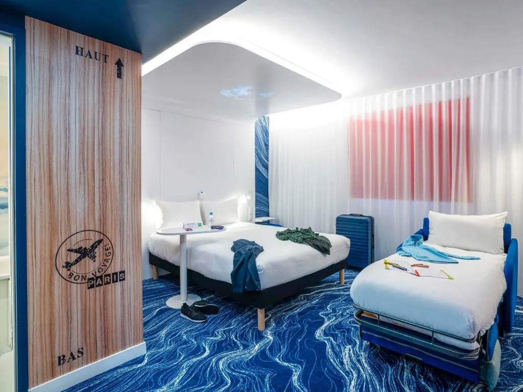chambre 3 personnes ibis Styles Paris Orly