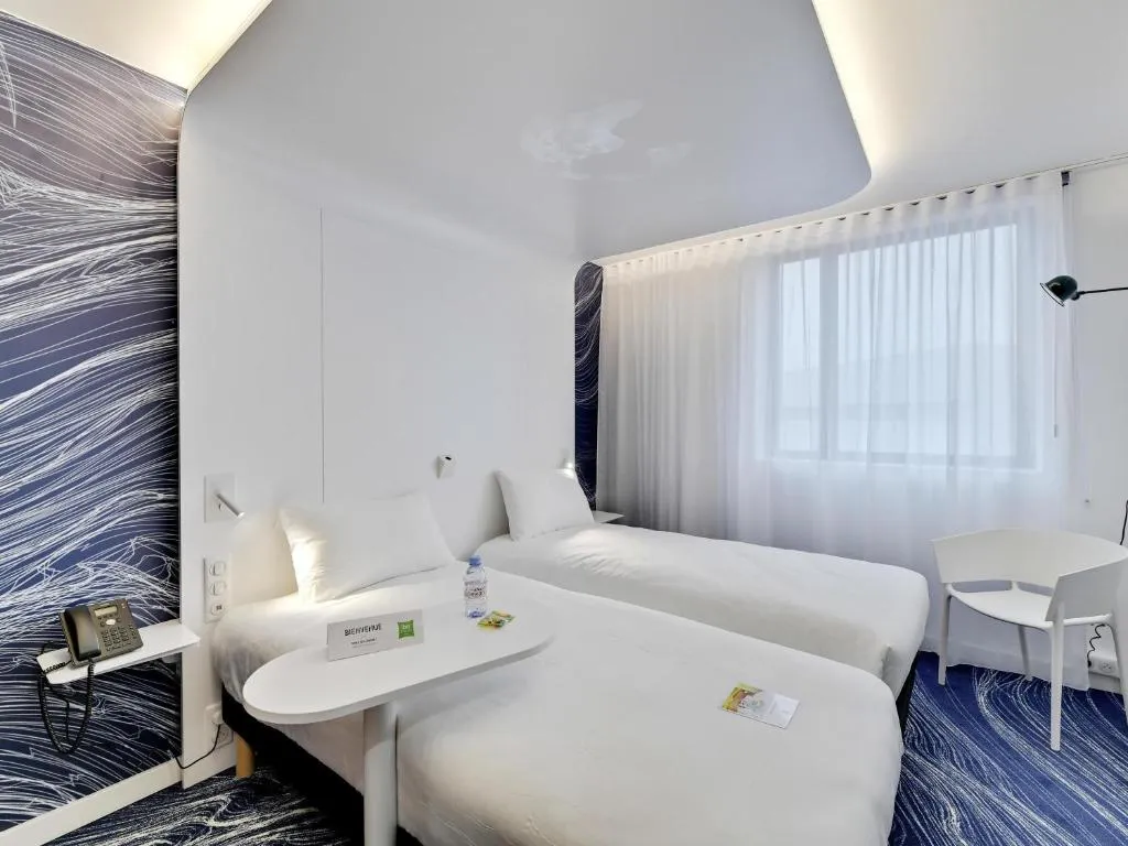 chambre lit simple ibis Styles Paris Orly